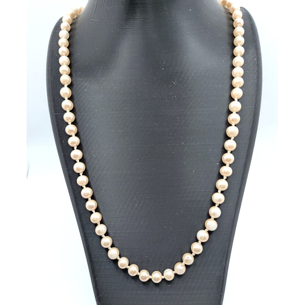 Faux Pearl Glass Bead Necklace Women 25 in Gold Over Silver Clasp Cream Estate